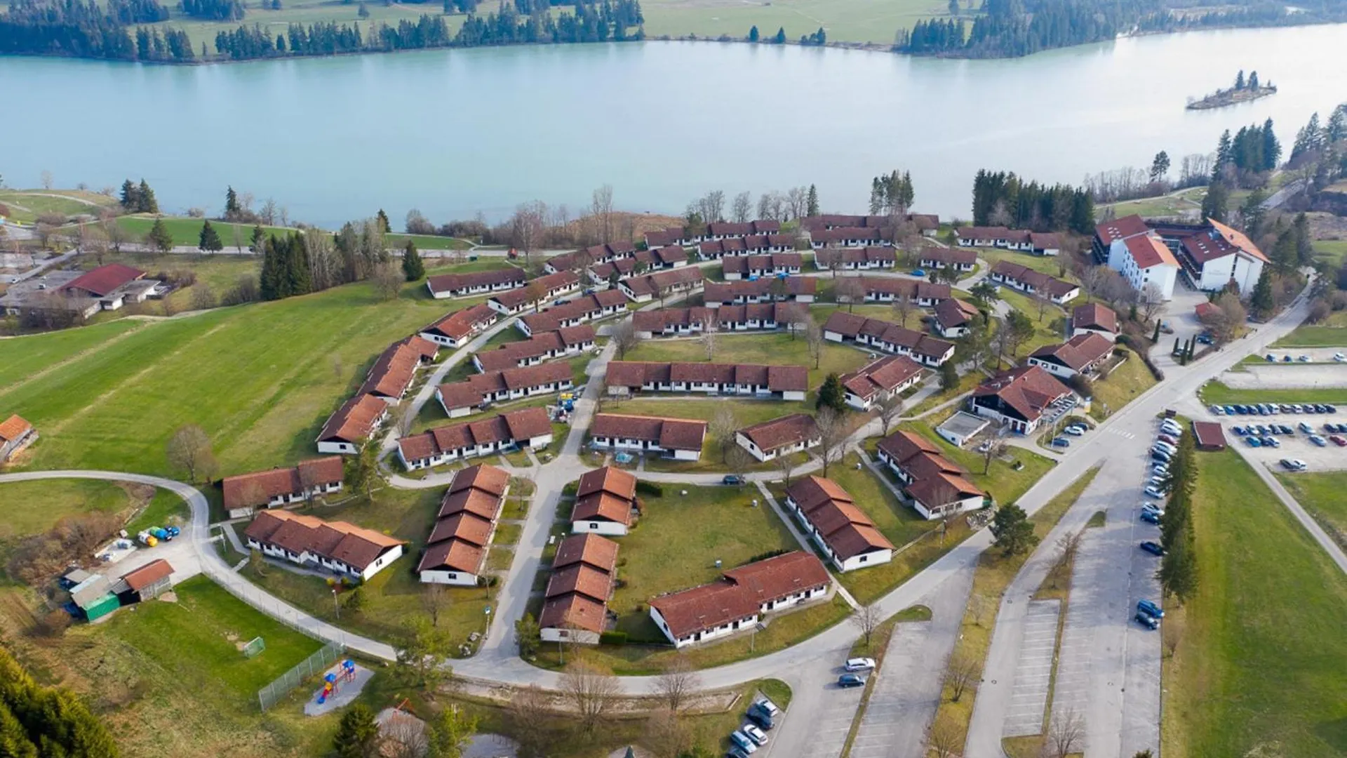 Ferienhaus Nr 122, Kategorie Komfort, Feriendorf Hochbergle, Allgaeu Karlsebene